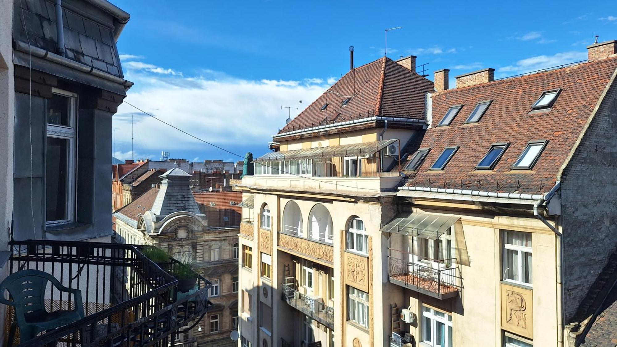 Apartament Akacfa Living *